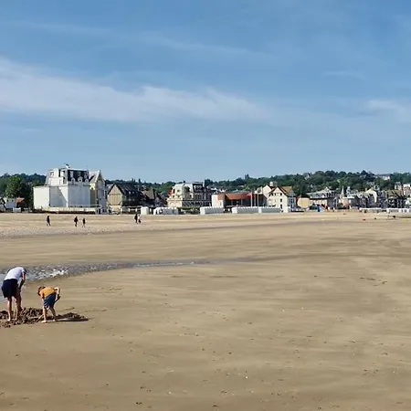 Le Cocon Du Sur Apartment *